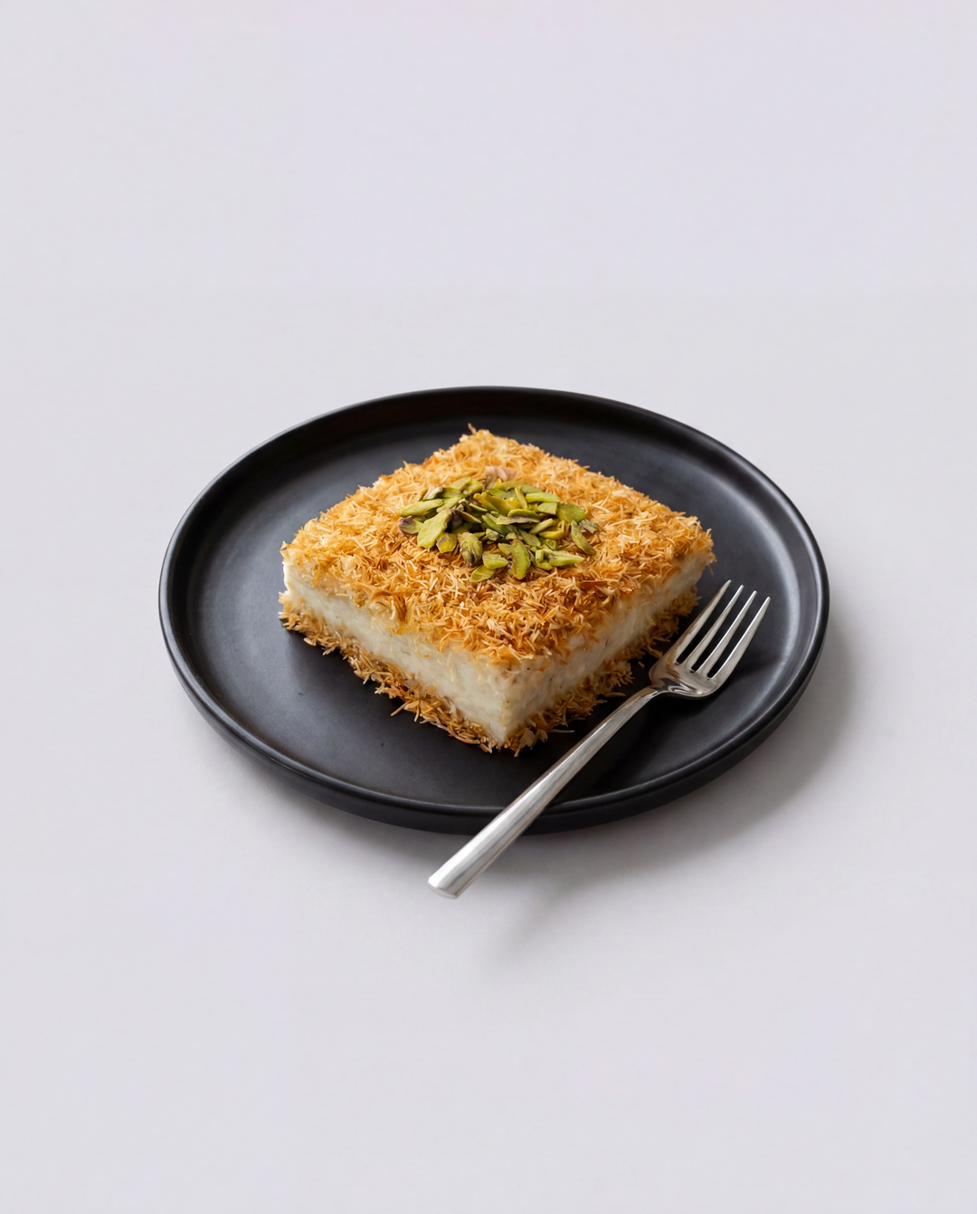 Geröstete Kadayif auf einem türkischen Dessert